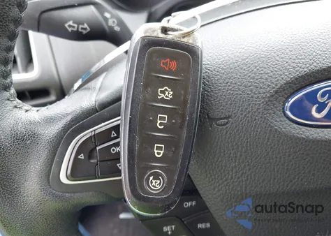 2015 Ford Focus Titanium from USA, damaged, VIN 1FADP3J27FL287249